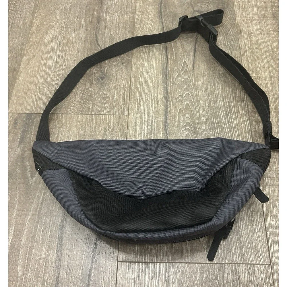 Palace Cordura Duck Canvas Cross Body Bag Black